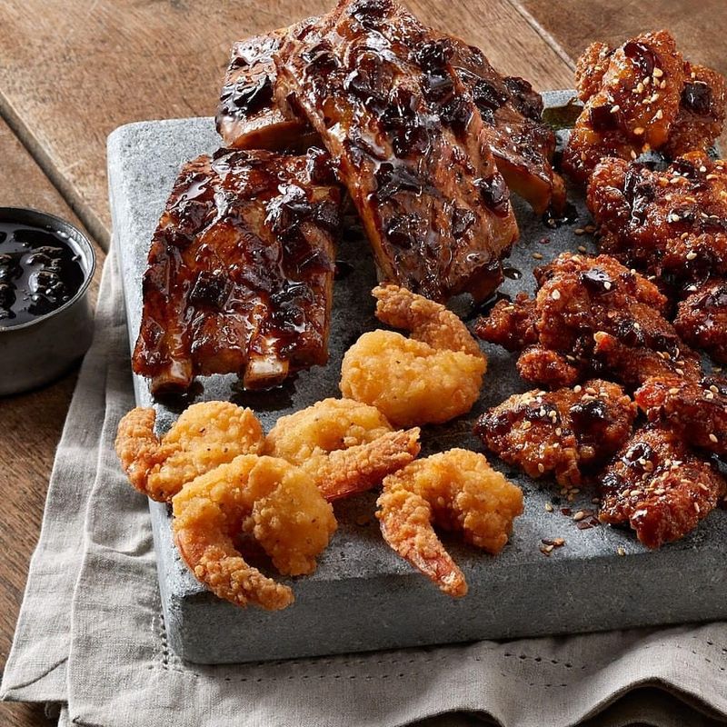 TGI Fridays: Fridays Signature Whiskey-Glazed Sampler