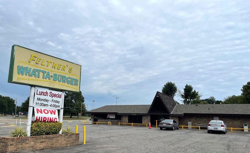 Arkansas: Feltner's Whatta-Burger – Russellville