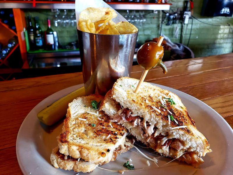 Arkansas: Hammontree's Grilled Cheese
