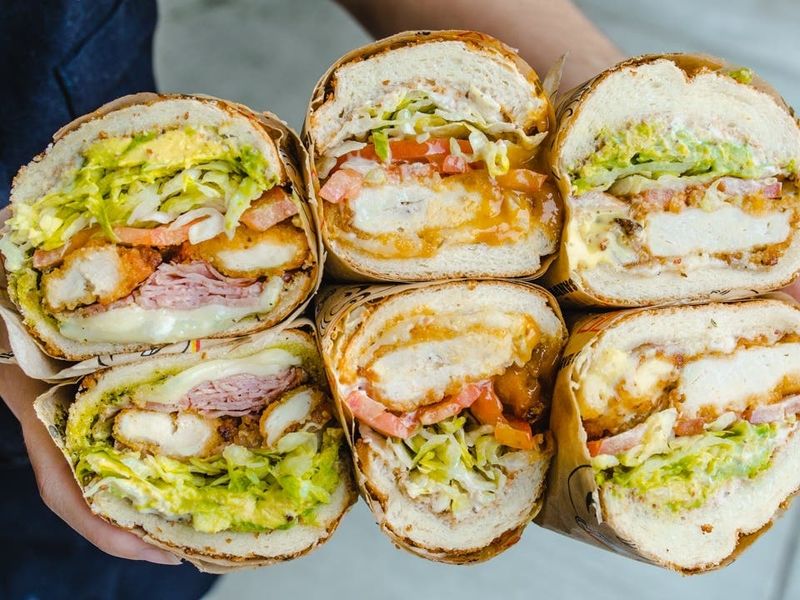 California: Ike's Love & Sandwiches