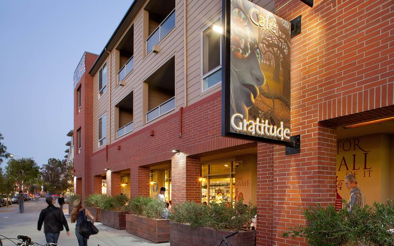 California: Café Gratitude – Venice