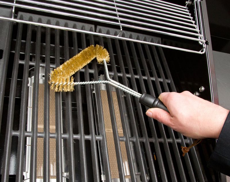 Grillaholics Pro Brass Grill Brush