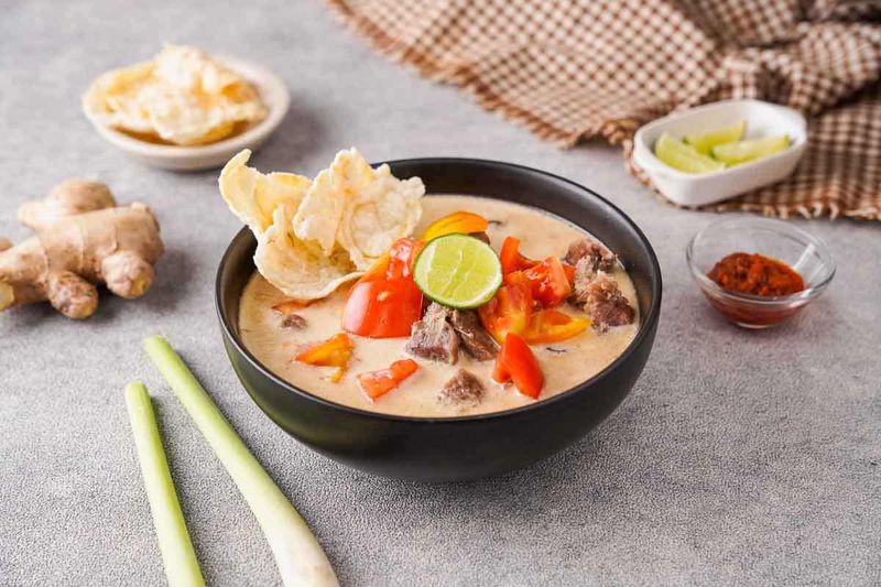 Soto Betawi (Indonesia)