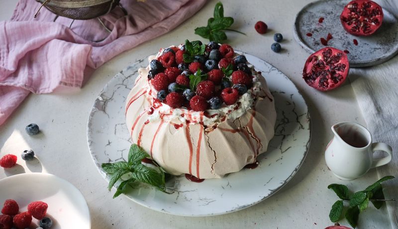 Berry Pavlova