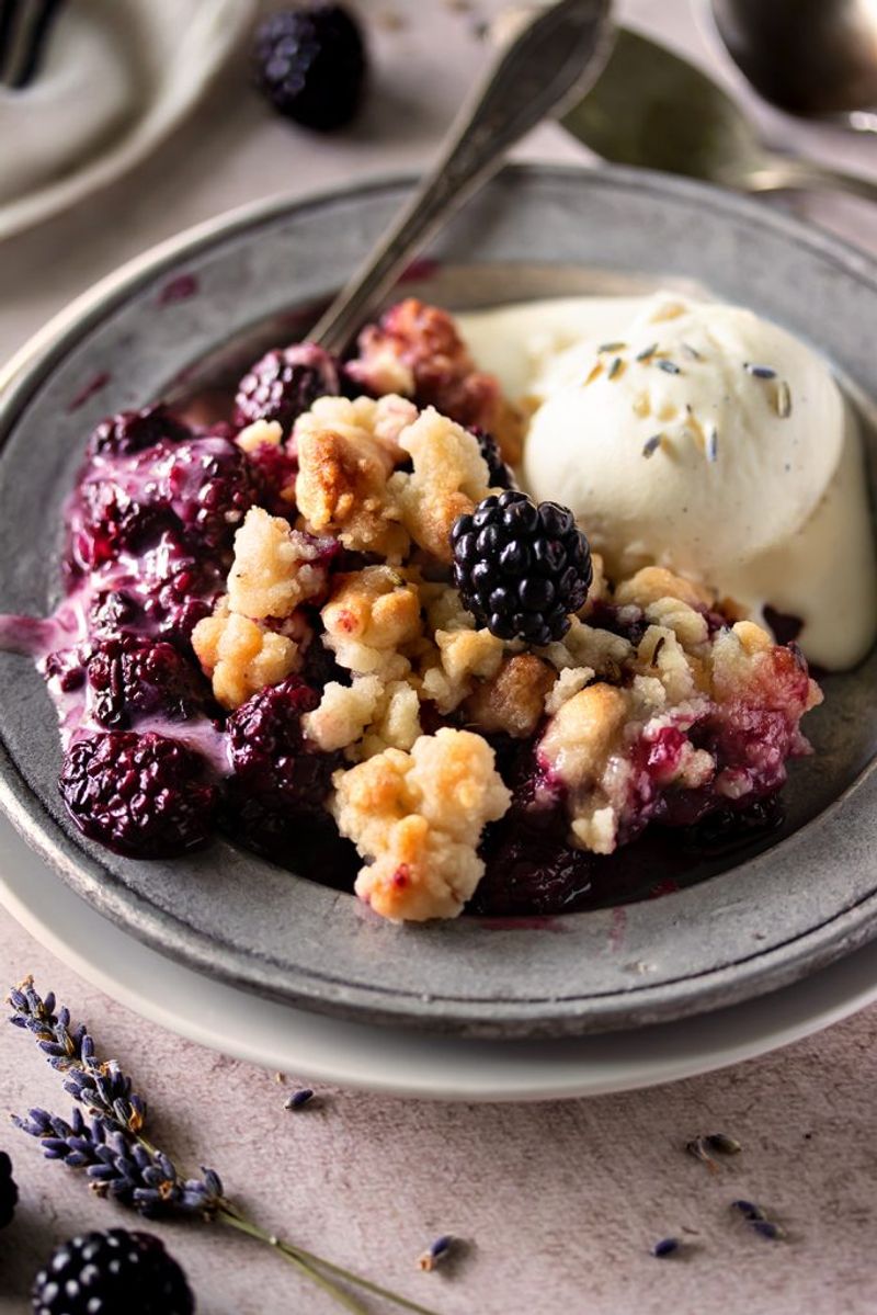 Blackberry Crumble