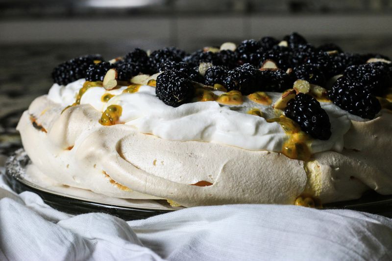 Blackberry Pavlova