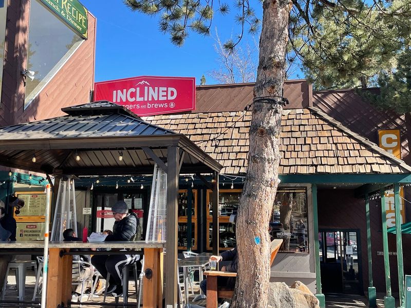 Inclined Burgers and Brews – Incline Village, Nevada