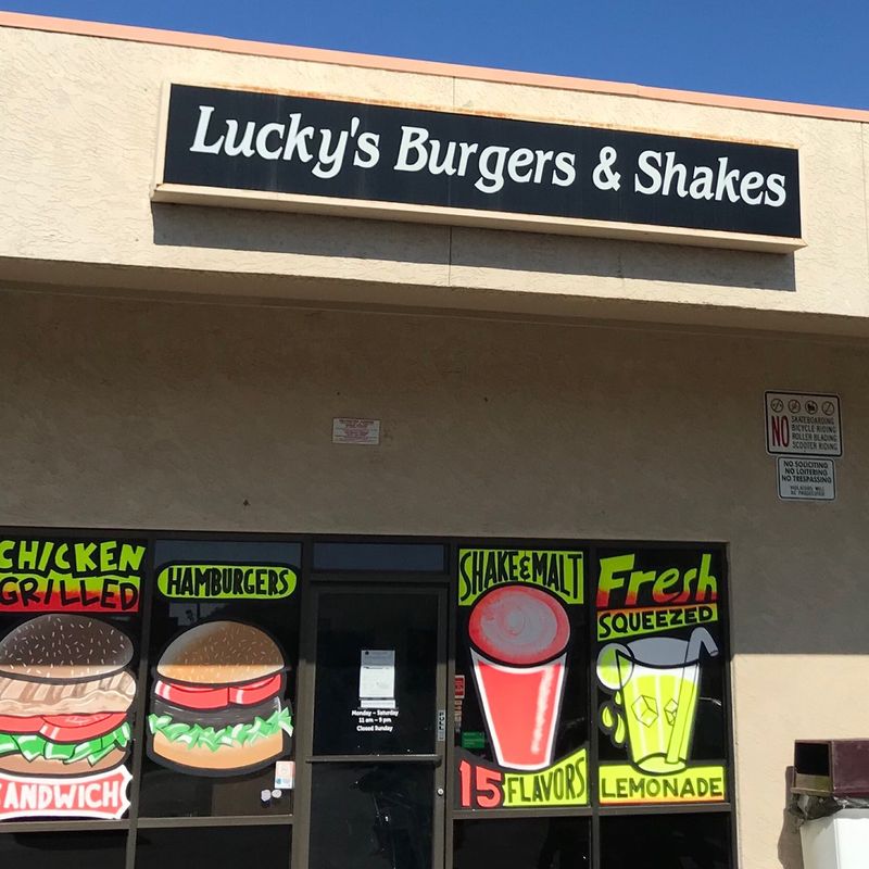 Lucky's Burgers & Shakes