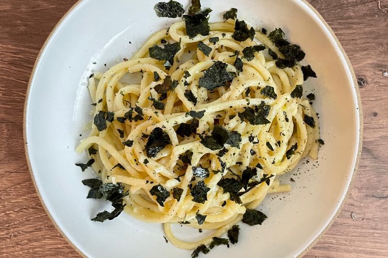 Seaweed Sprinkle Mac and Cheese