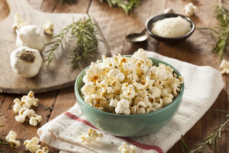 Popcorn with Herbs