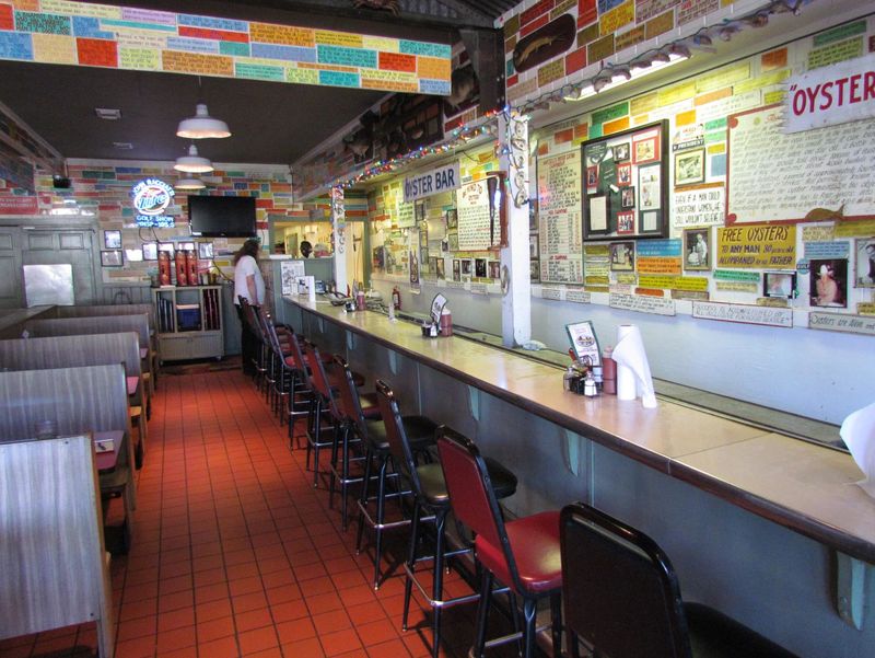 Wintzell’s Oyster House – Mobile