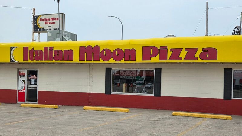 Italian Moon – Grand Forks