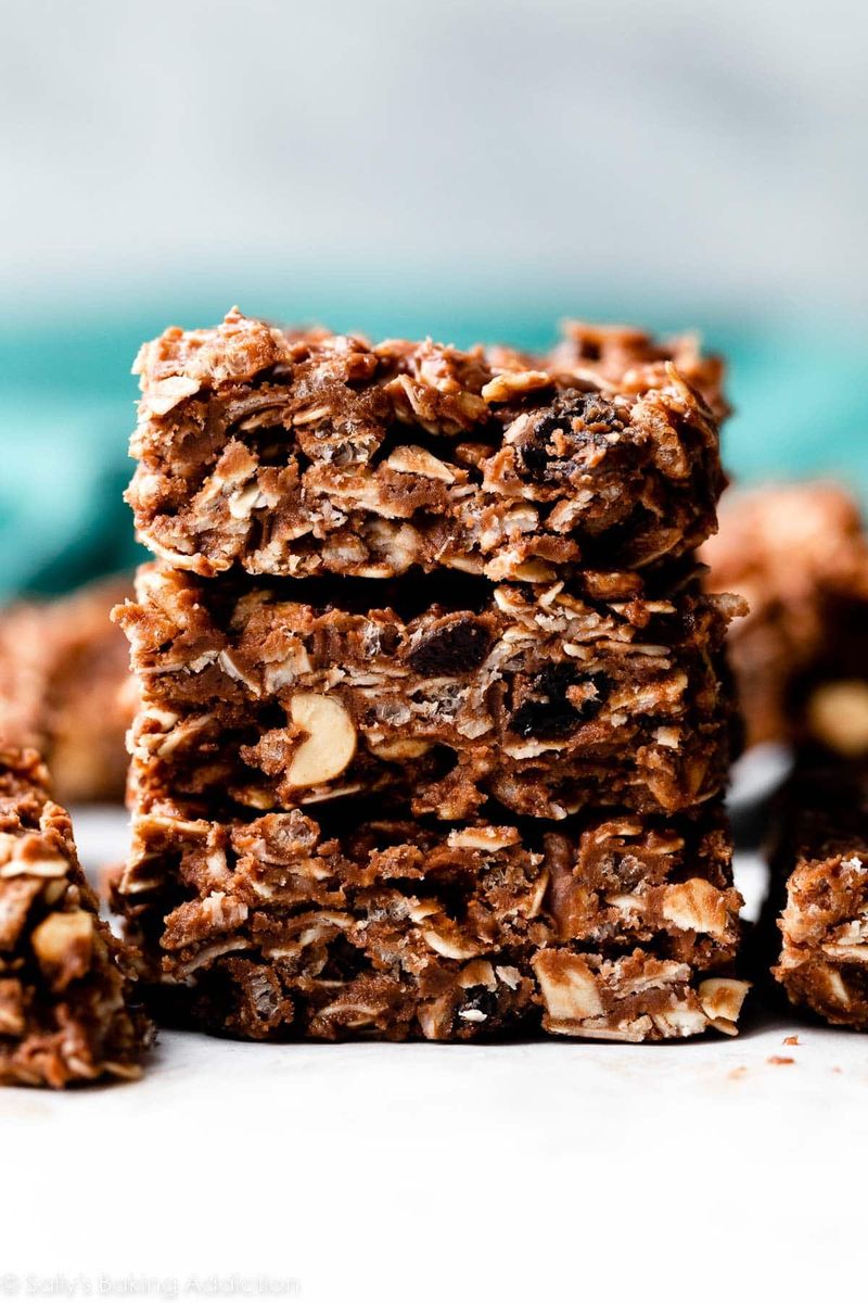 No-Bake Chocolate Oat Bars