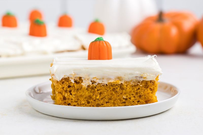 Pumpkin Spice Sheet Cake