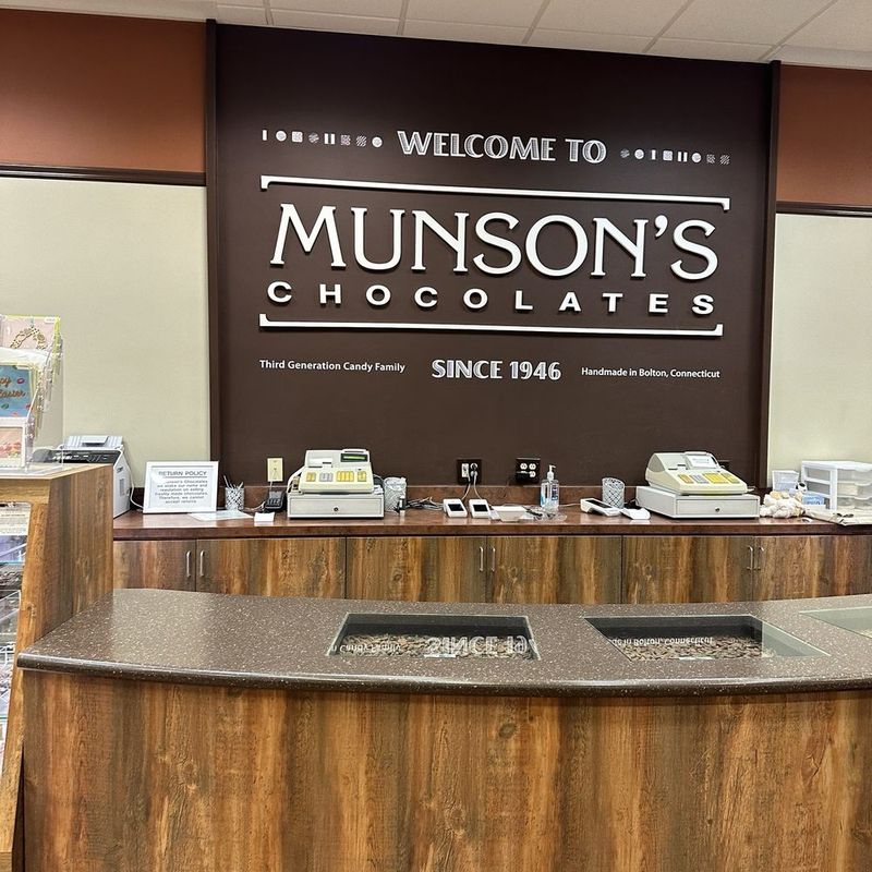 Connecticut: Munson's Chocolates – Bolton