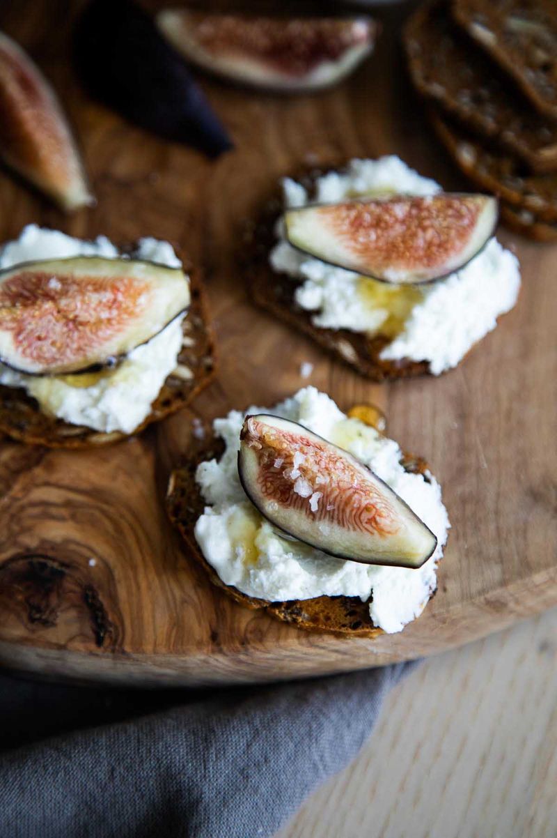 Fig and Ricotta Spread on Crackers
