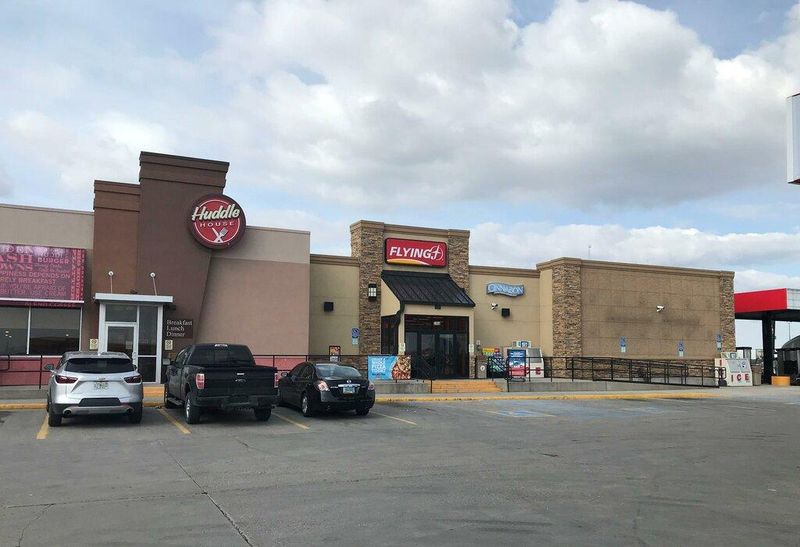 Huddle House – Fargo