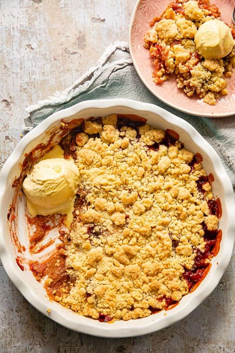 Rhubarb Crumble