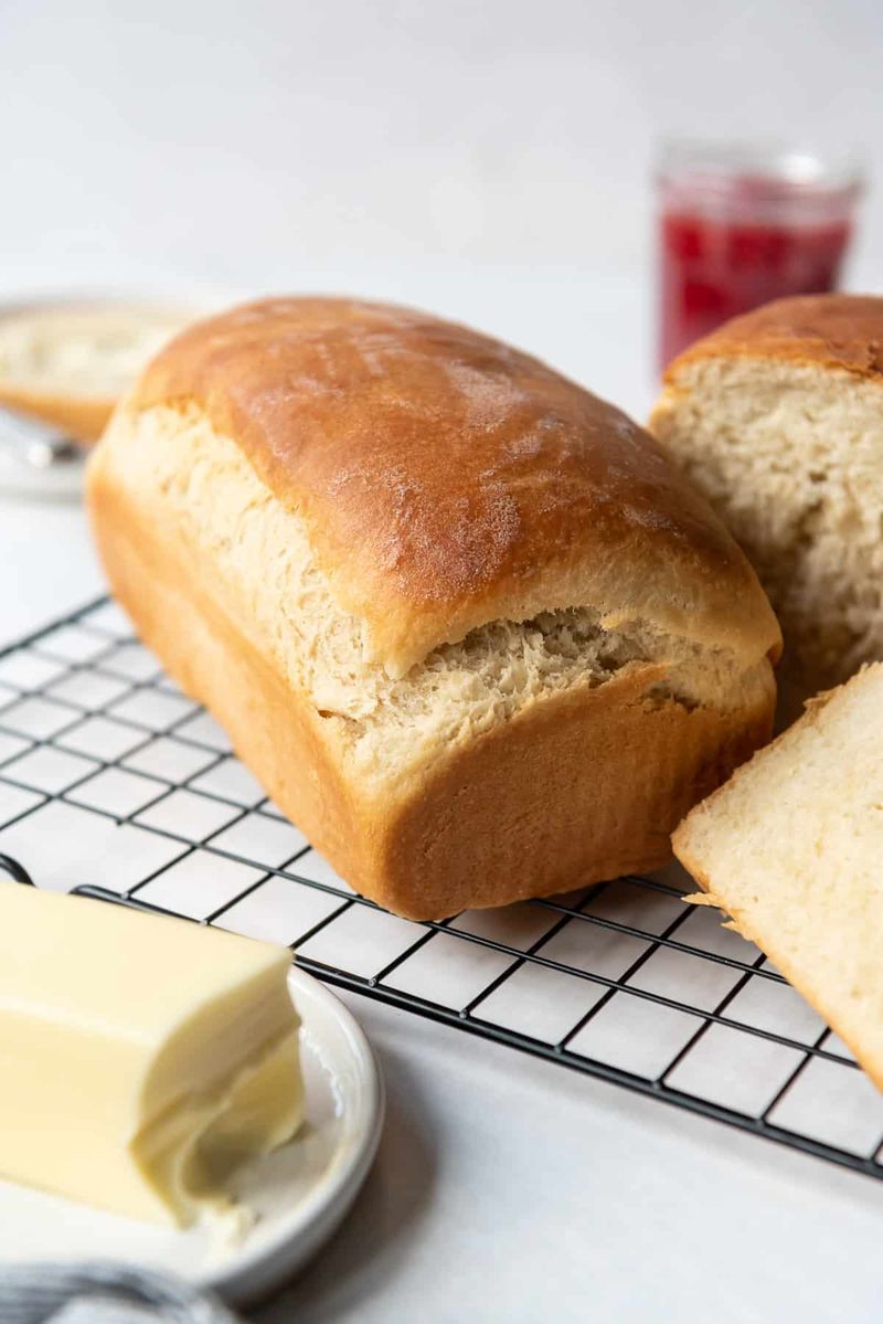 L’Oven Fresh White Bread