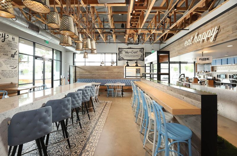 Mendocino Farms – Fast-casual salads and sandwiches with gourmet pricing