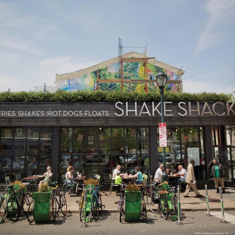 Shake Shack (Camelback Rd)