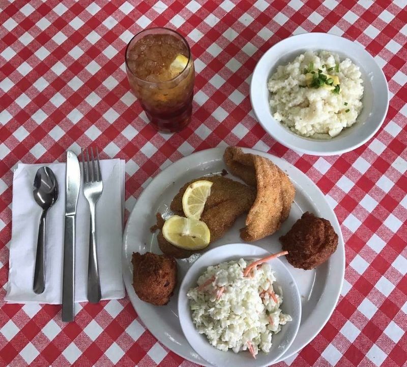 Georgia: Fried Catfish Plate – Matthews Cafeteria, Tucker