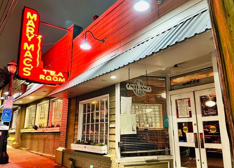 Georgia: Mary Mac's Tea Room – Atlanta