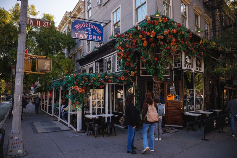White Horse Tavern – New York, New York (est. 1880)