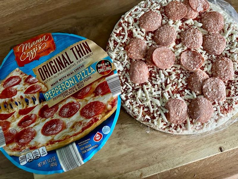 Mama Cozzi’s Pizza Kitchen (Aldi) Thin Crust Pepperoni