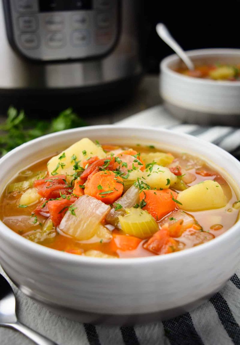 Instant Pot Vegetable Soup