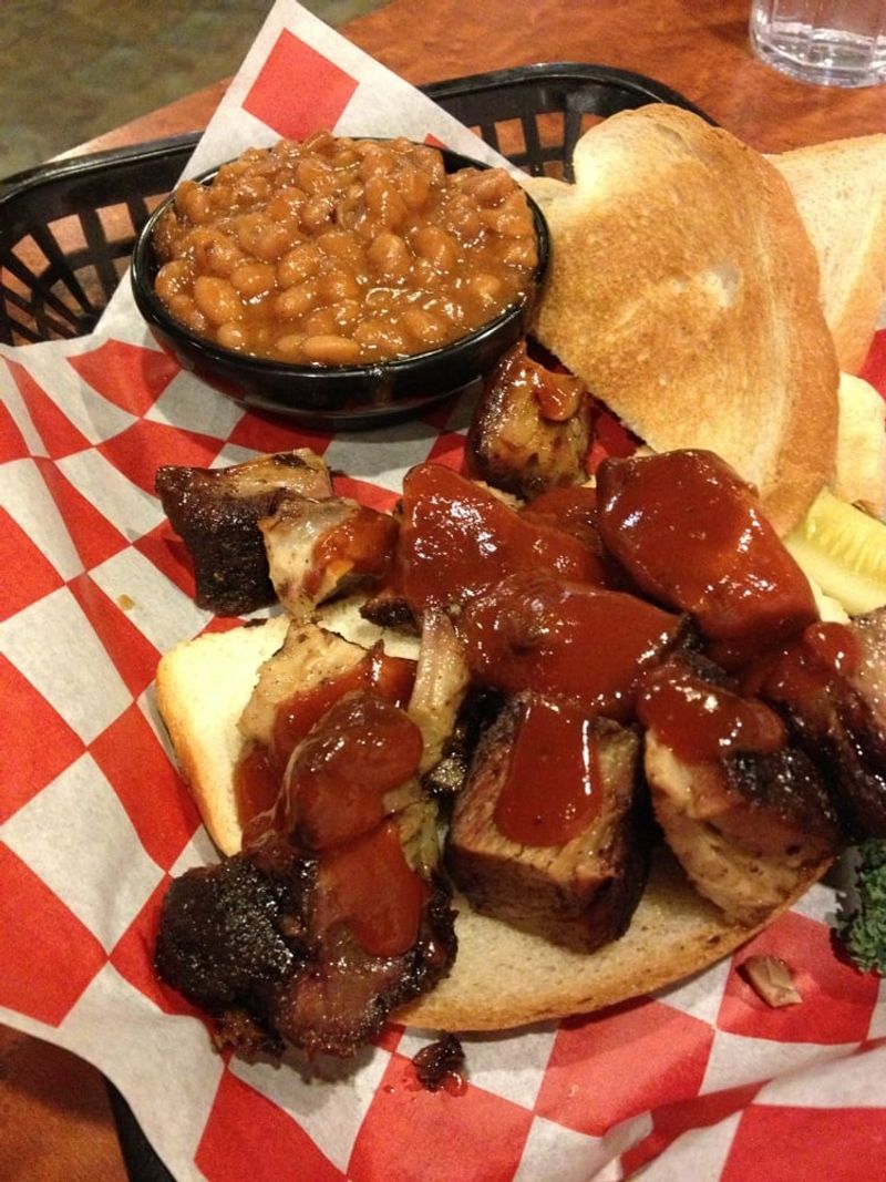 Kansas: RJ's Bob-Be-Que Shack – Mission