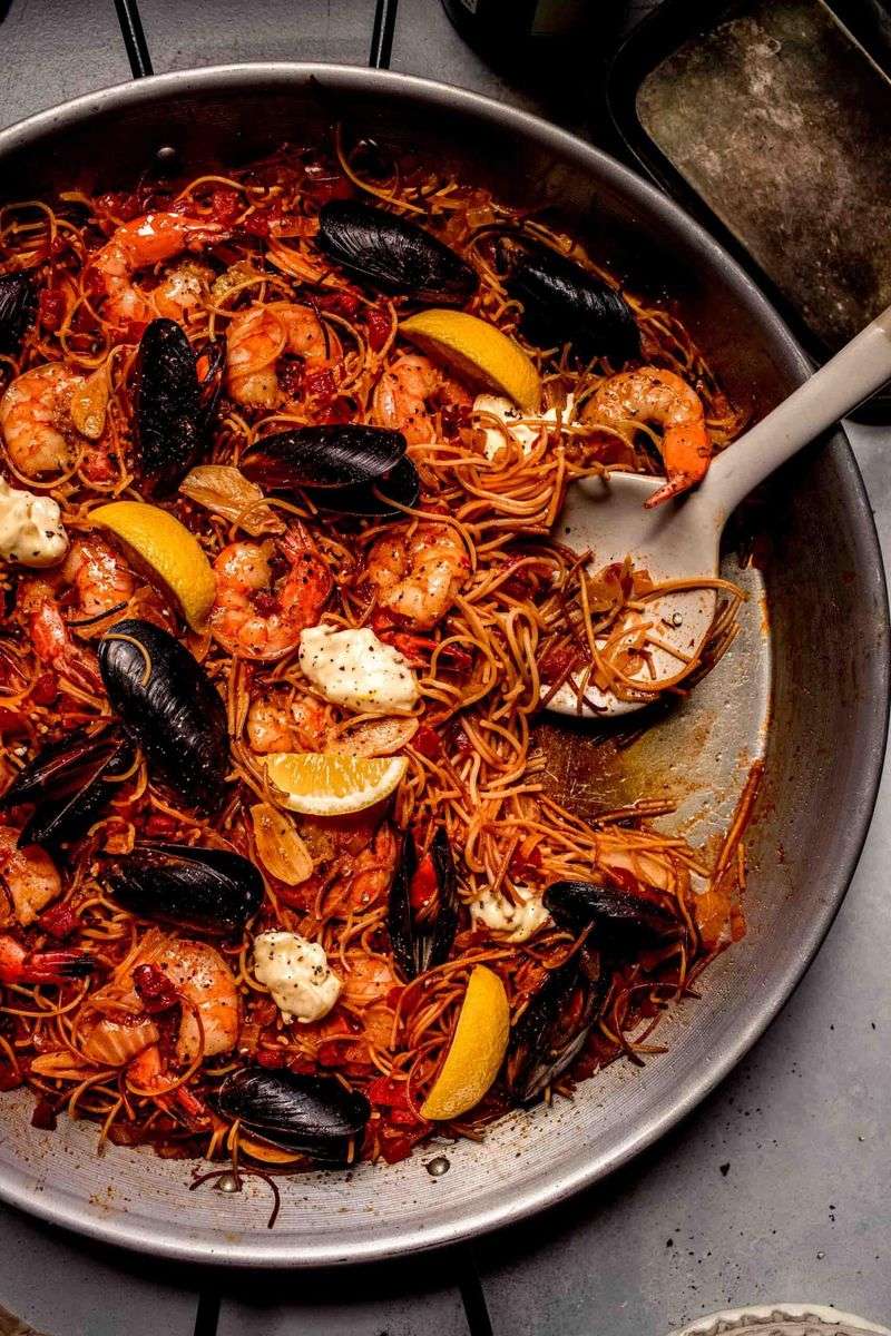 Spanish Fideuà