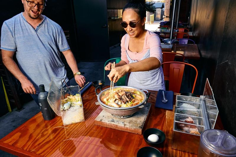Mr. Baan's Bar and Mookata – Phoenix, AZ