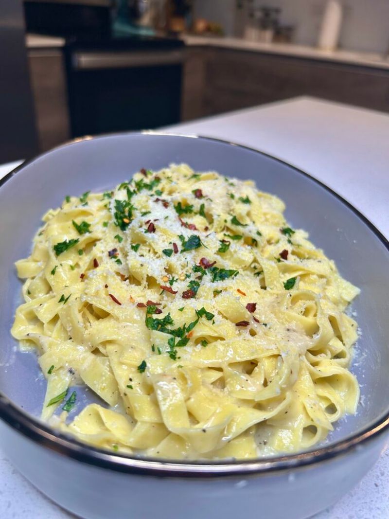 Fettuccine Alfredo