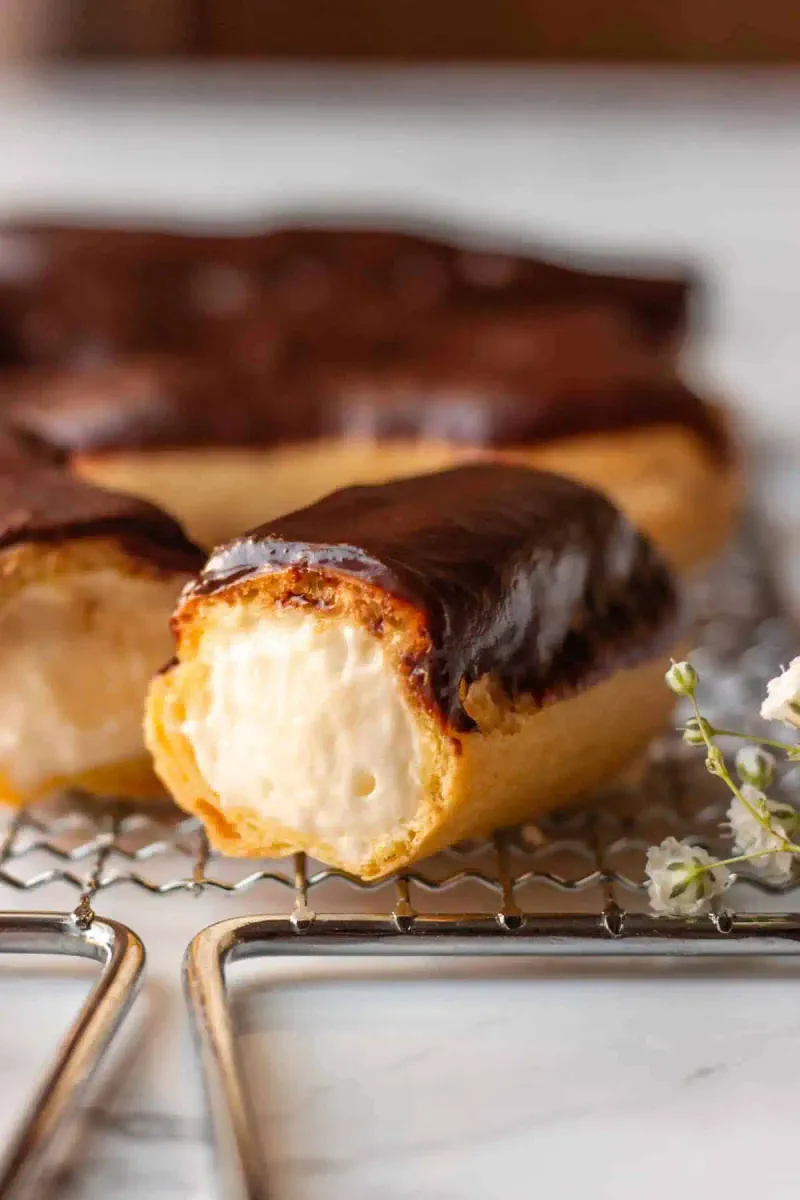Eclairs