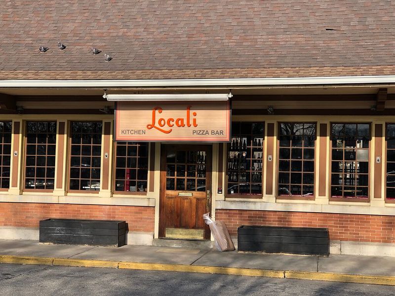 Locali