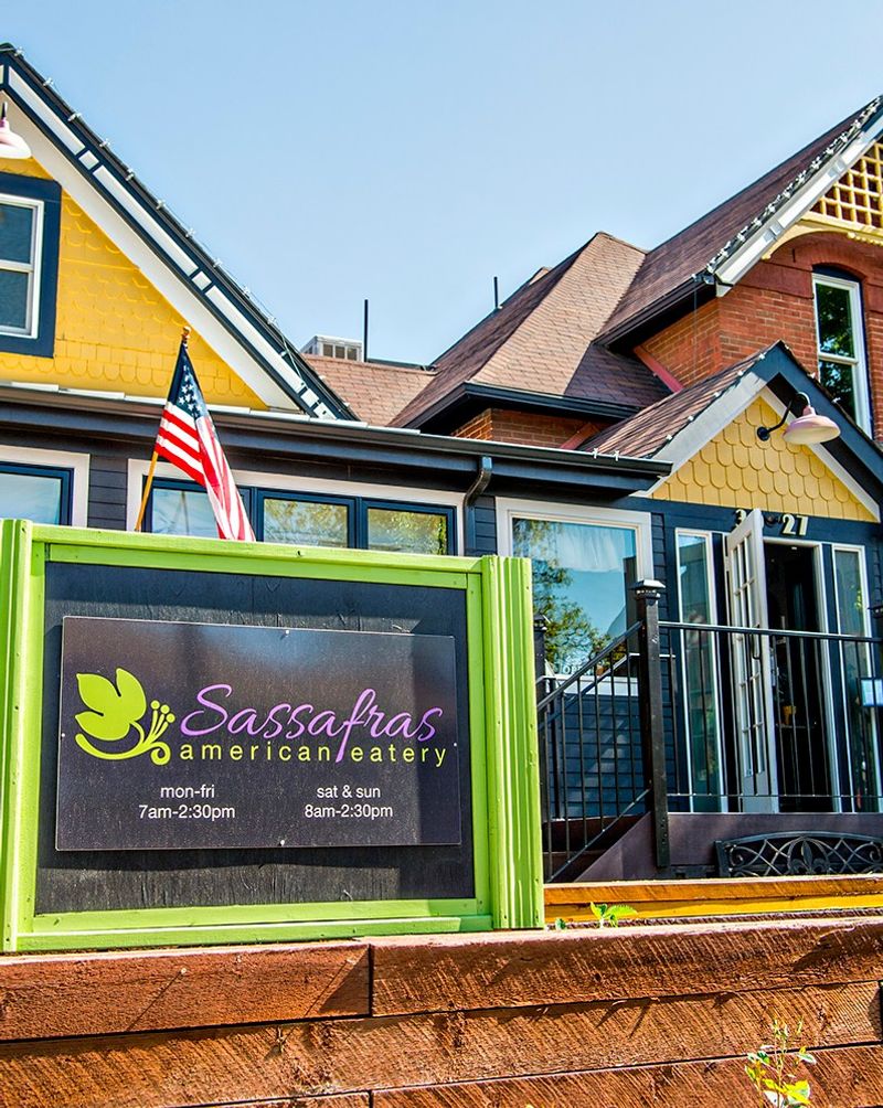 Sassafras American Eatery – Golden