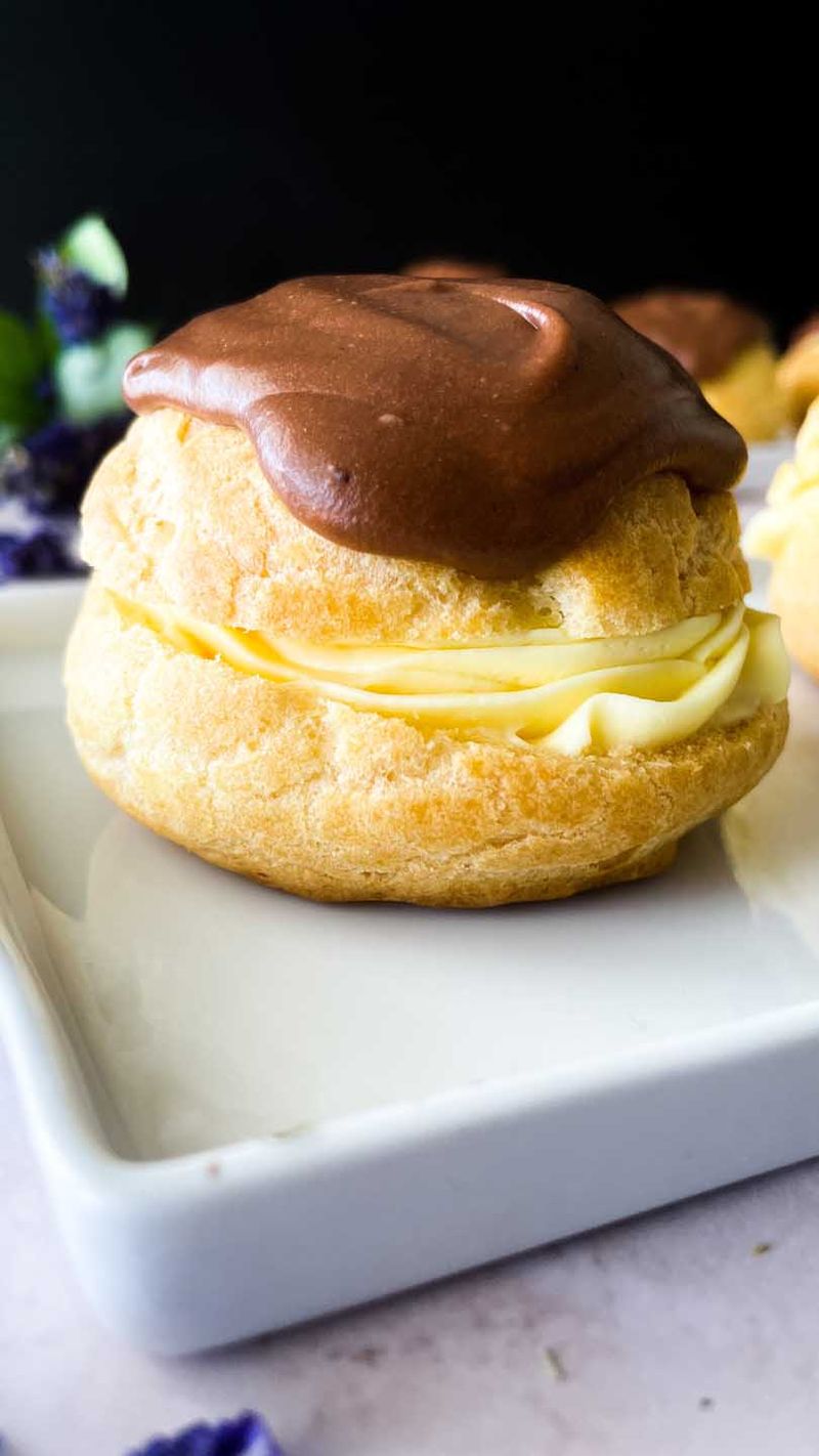 Charming Chocolate Éclairs