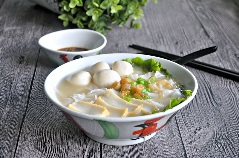 Singaporean Fish Ball Soup