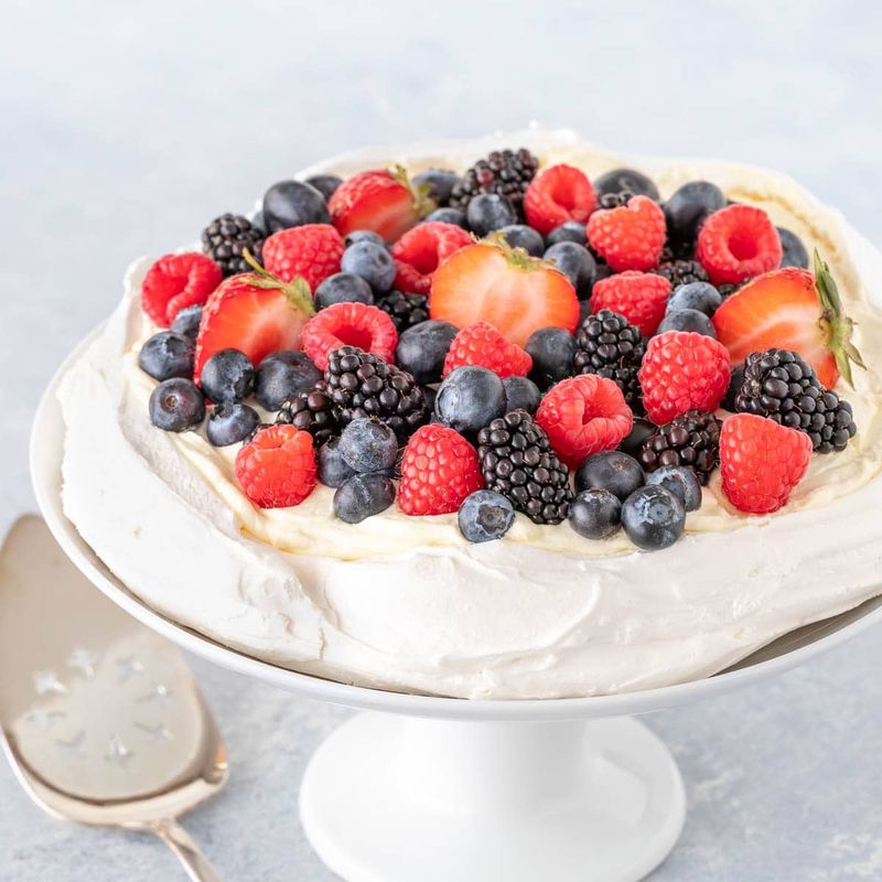Berry Pavlova