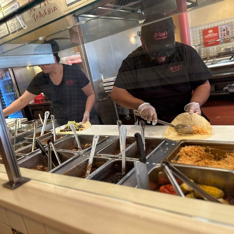 Massachusetts: Anna's Taqueria – Boston