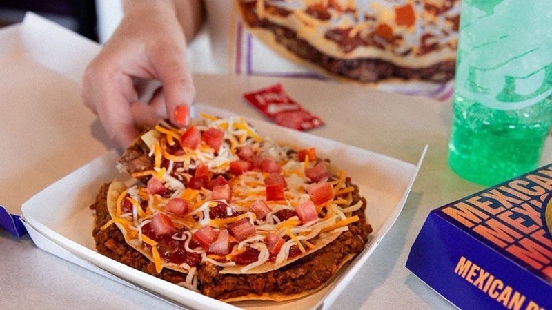 Taco Bell’s Mexican Pizza (2022 Version)