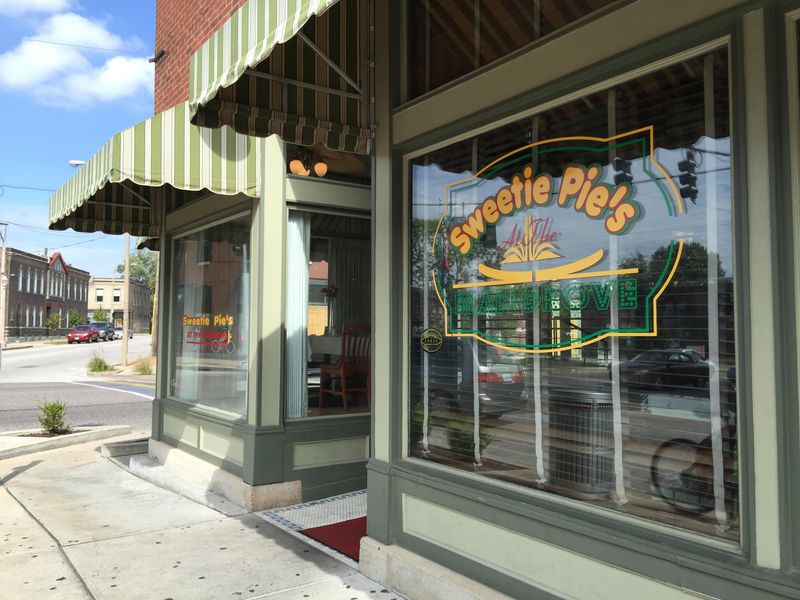 Missouri: Sweetie Pie's (St. Louis)