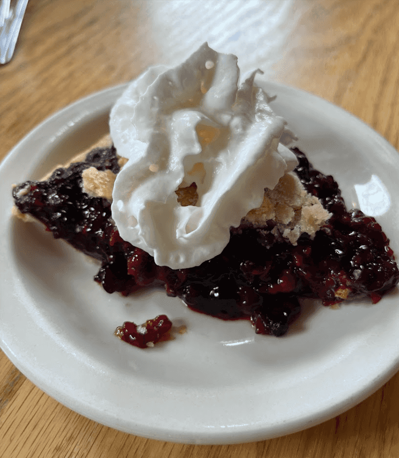 Montana: Huckleberry Pie – Loula's Café, Whitefish