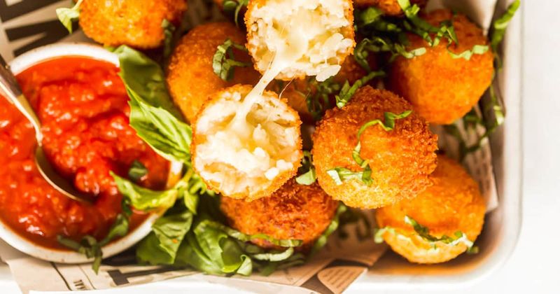 Mozzarella Arancini