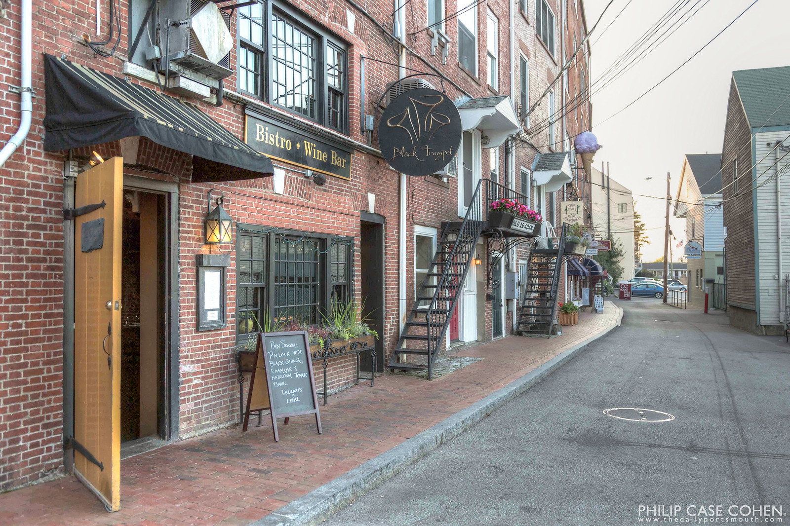 New Hampshire: The Black Trumpet – Portsmouth