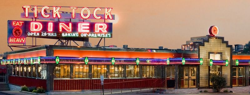 New Jersey: Tick Tock Diner – Clifton
