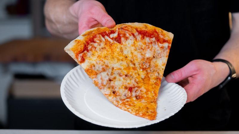 New York: New York-Style Pizza