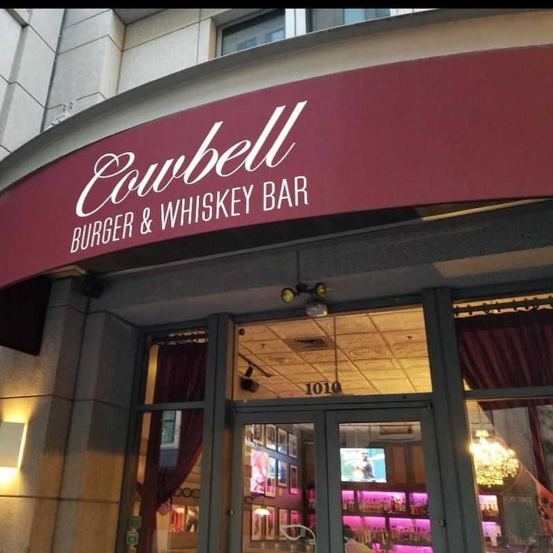 North Carolina: Cowbell Burger & Whiskey Bar – Charlotte