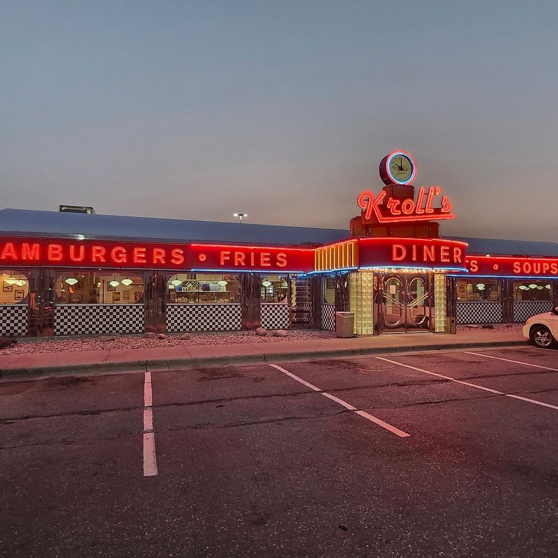 North Dakota: Kroll's Diner – Fargo